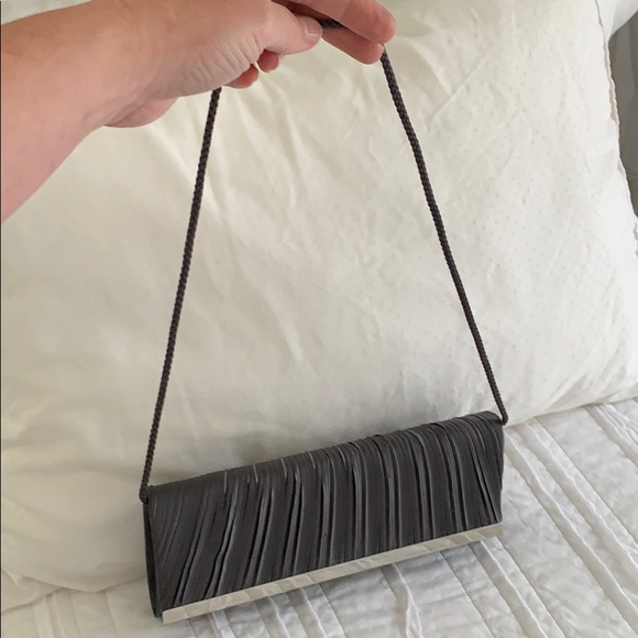 Elegant gray clutch satin smooth - Picture 5 of 7